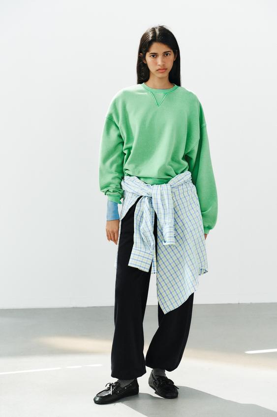 SUDADERA EFECTO LAVADO - Verde de Zara - Imagen 0