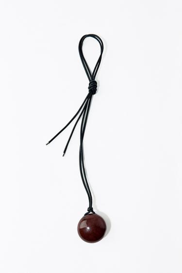 LEATHER CORD NECKLACE WITH STONE - Red by Zara