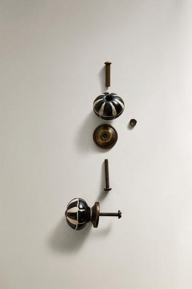 PACK OF STRIPED CERAMIC DOOR KNOBS (PACK OF 2) - Black by Zara - Image 2