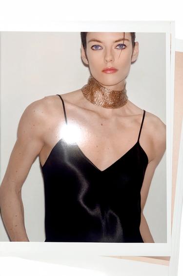 LIQUID EYELINER DARKEST BLUE -  de Zara