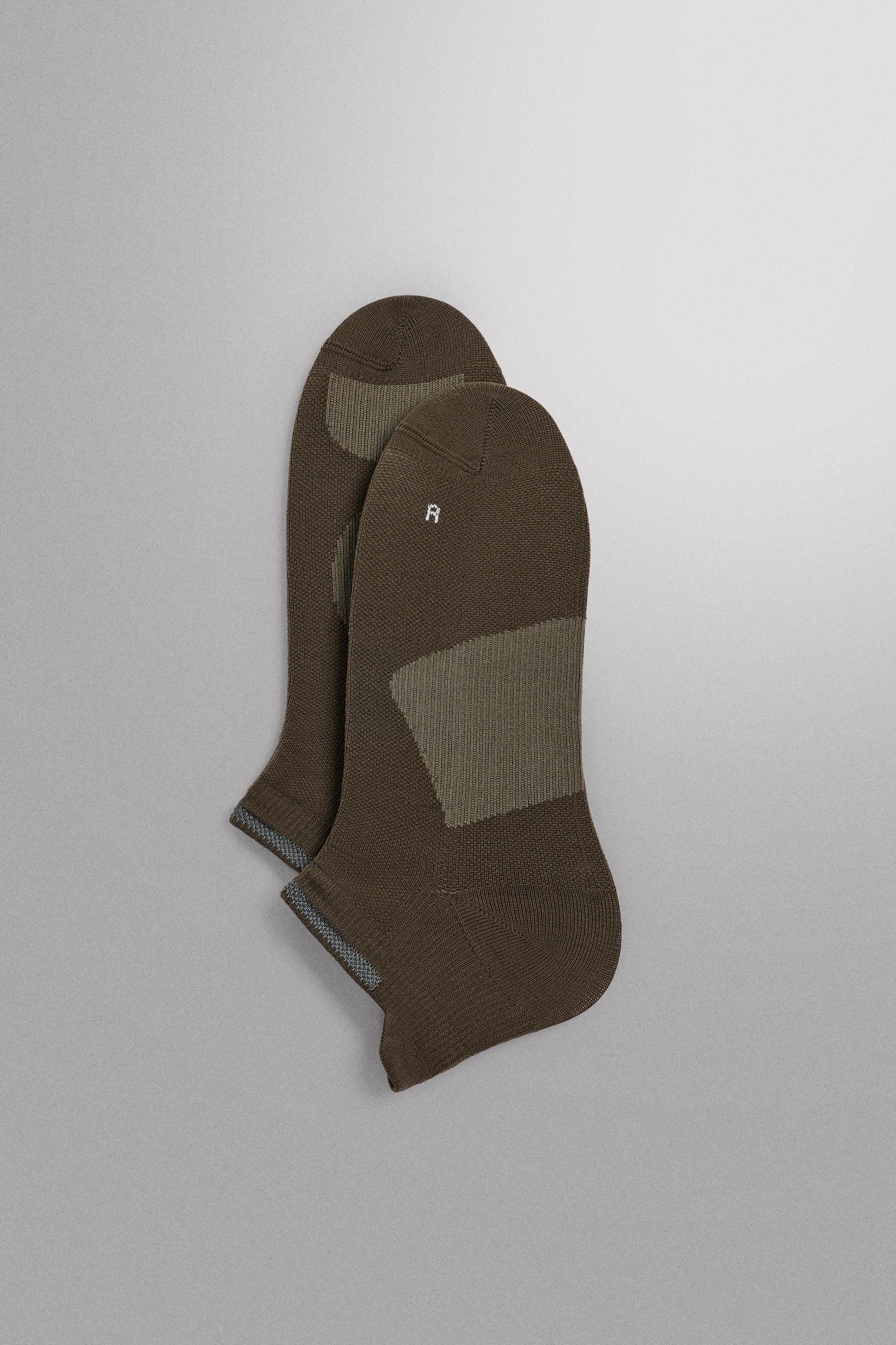 TWO-PACK OF TECHNICAL TRAINING SOCKS — Khaki