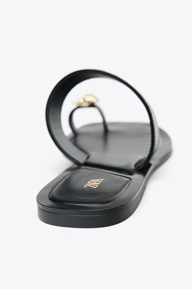 SANDALES ENTREDOIGT FANTAISIE MÉTALLIQUE - Noir de Zara - Image 5