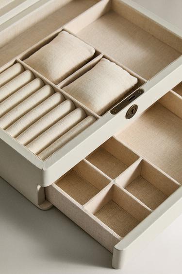 LEATHER JEWELLERY BOX WITH KEY - White by Zara - Image 2