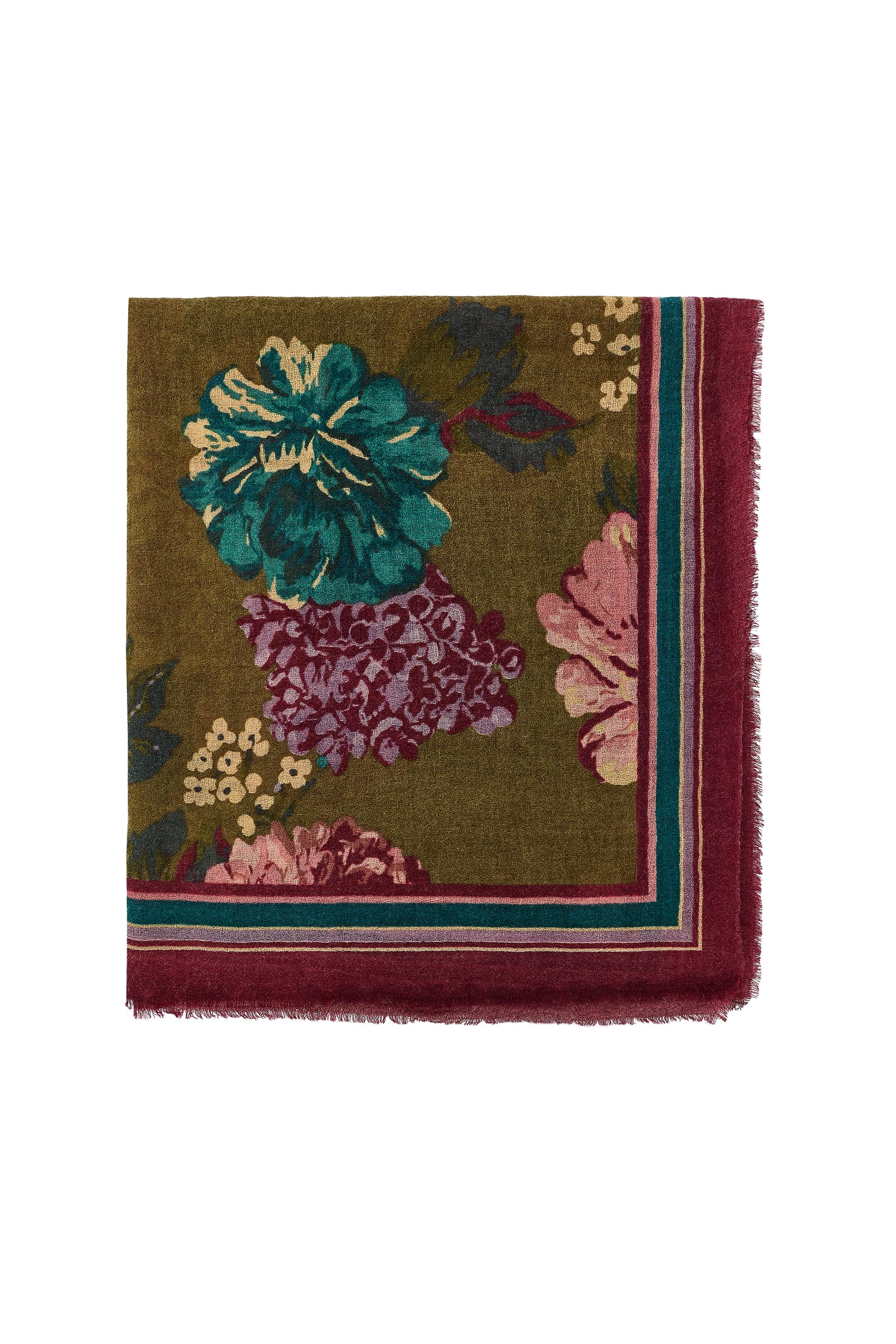 PAÑUELO CON LANA ESTAMPADO FLORES