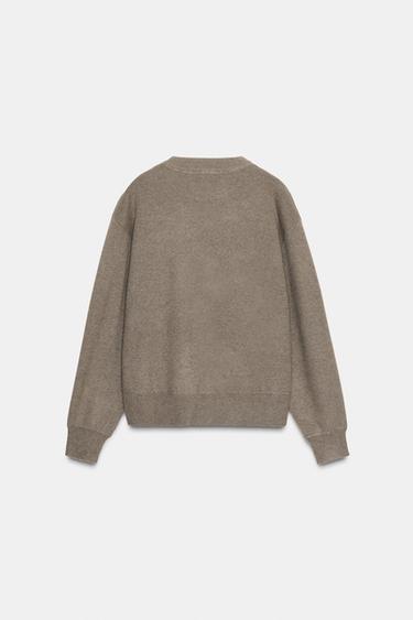 PULL EN MAILLE UNI - Vison moyen de Zara - Image 6