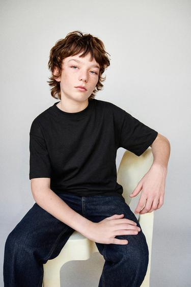 Zaras ENFÄRGAD BAS-T-SHIRT - Svart