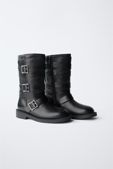BOTA PIEL HEBILLAS - Negro de Zara