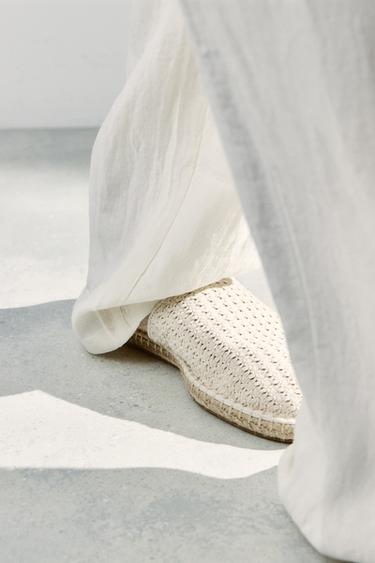 ESPADRILLES EN TRICOT - Écru de Zara