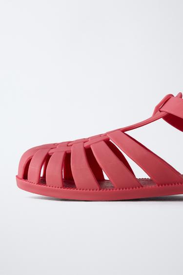 SANDALES STYLE PLAGE GOMMÉES - Rouge de Zara - Image 7