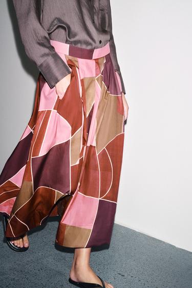 FALDA MIDI ESTAMPADA ZW COLLECTION - Rosado de Zara