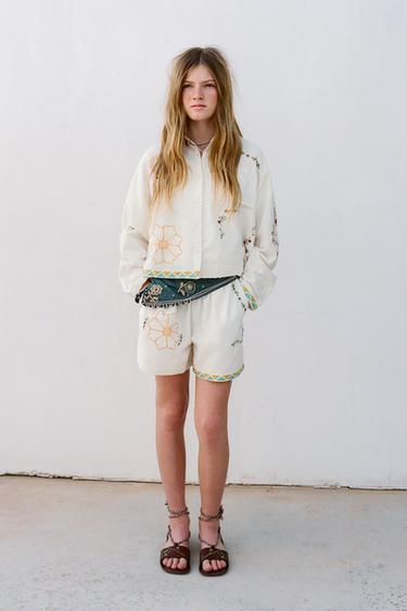 Zara EMBROIDERED FLORAL SHORTS WITH COTTON AND LINEN - Ecru