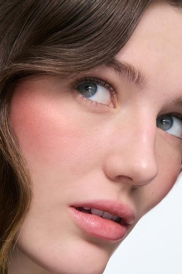 MEGET LEVENDE BAGT PUDDER - CHERRY RUBY fra Zara