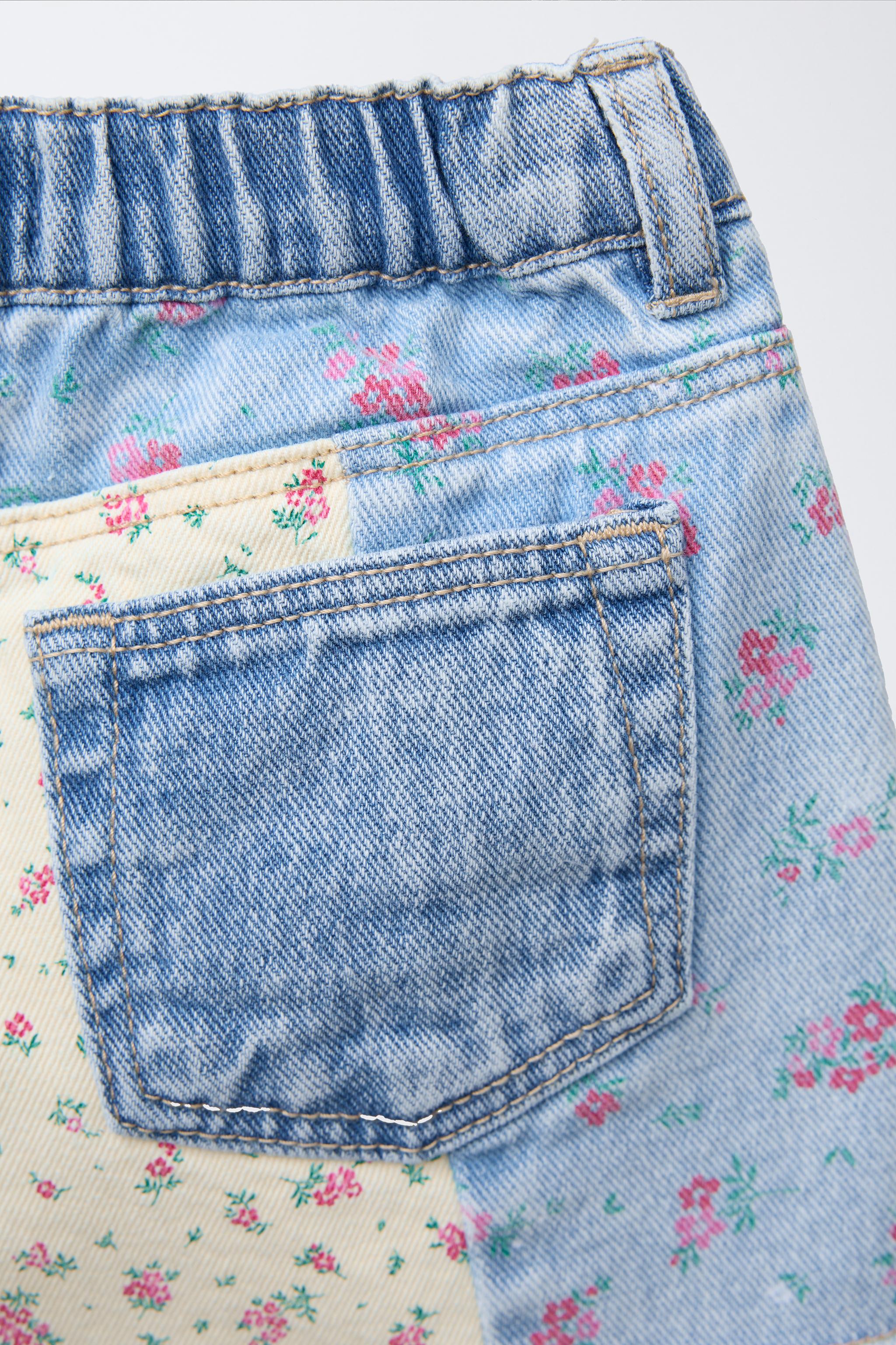 HIGH-WAISTED PATCHWORK FLORAL DENIM SHORTS - Light blue