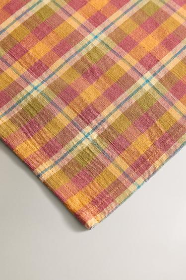 PACK OF DYED THREAD CHECK NAPKINS (PACK OF 2) - Oranges by Zara - Image 2