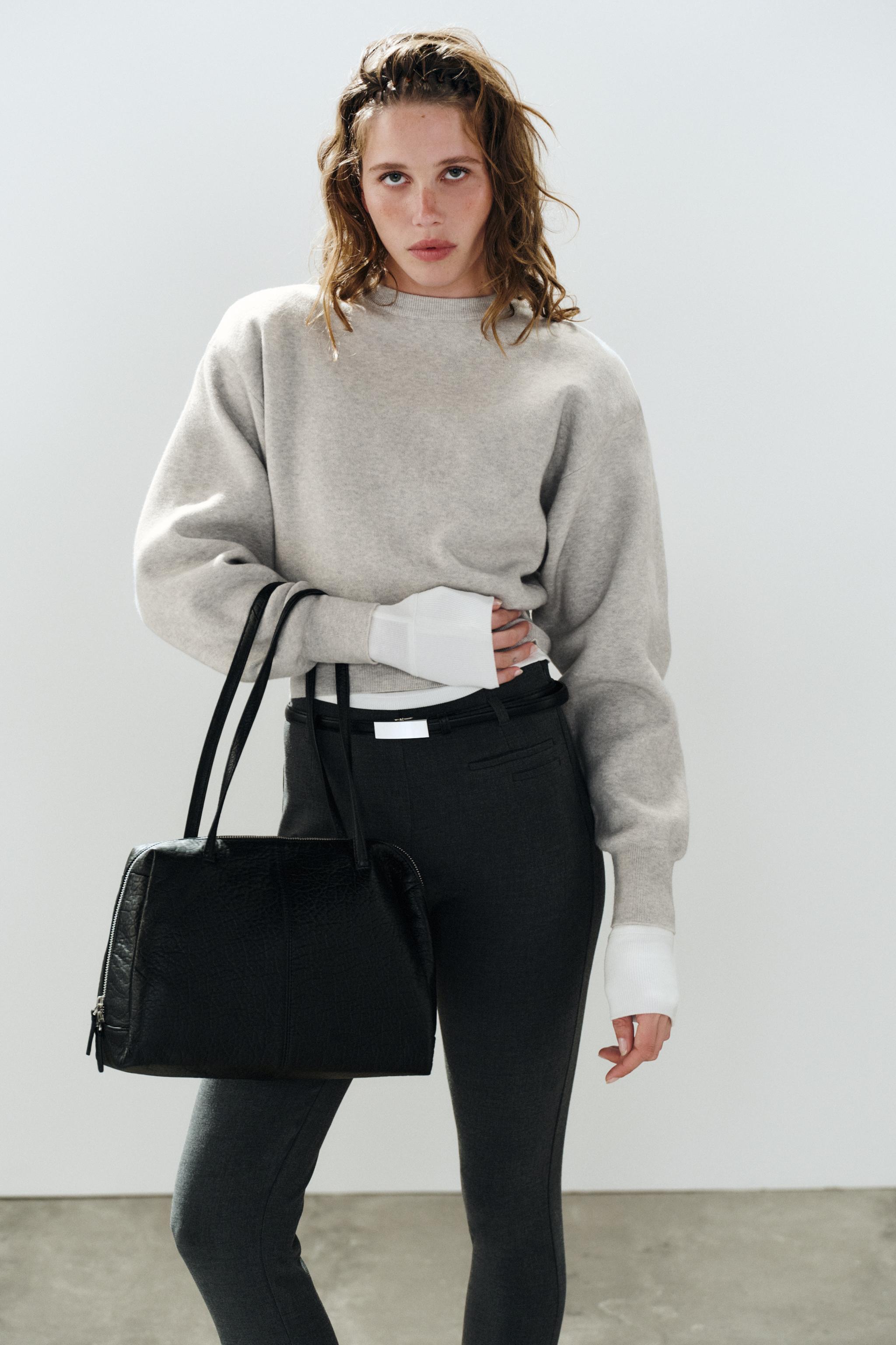 PULL EN MAILLE ÉPAULETTE