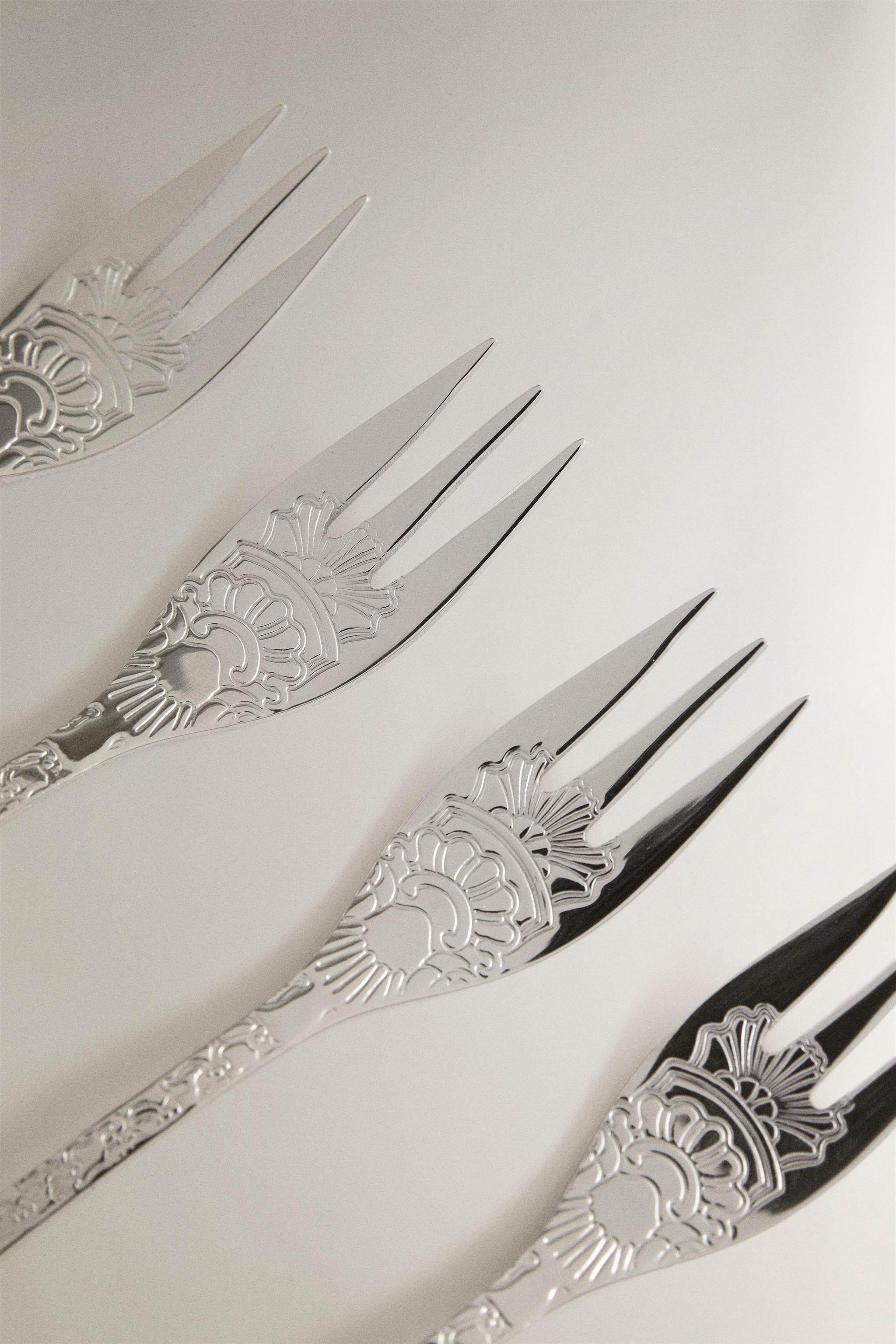 ENGRAVED STEEL DESSERT FORK PACK (PACK OF 4) — Steel