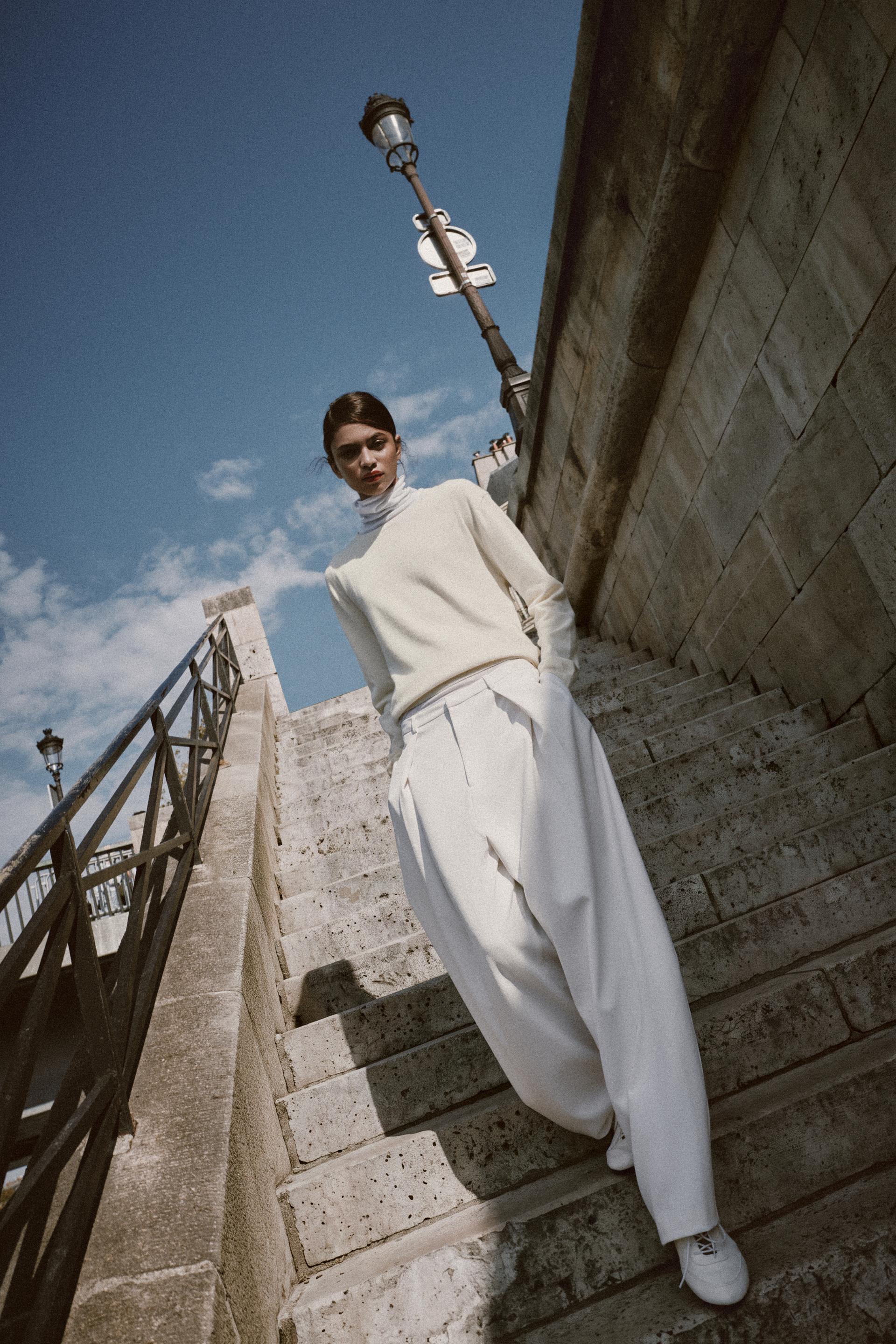 SOFT-TOUCH KNIT JUMPER - Ecru - S