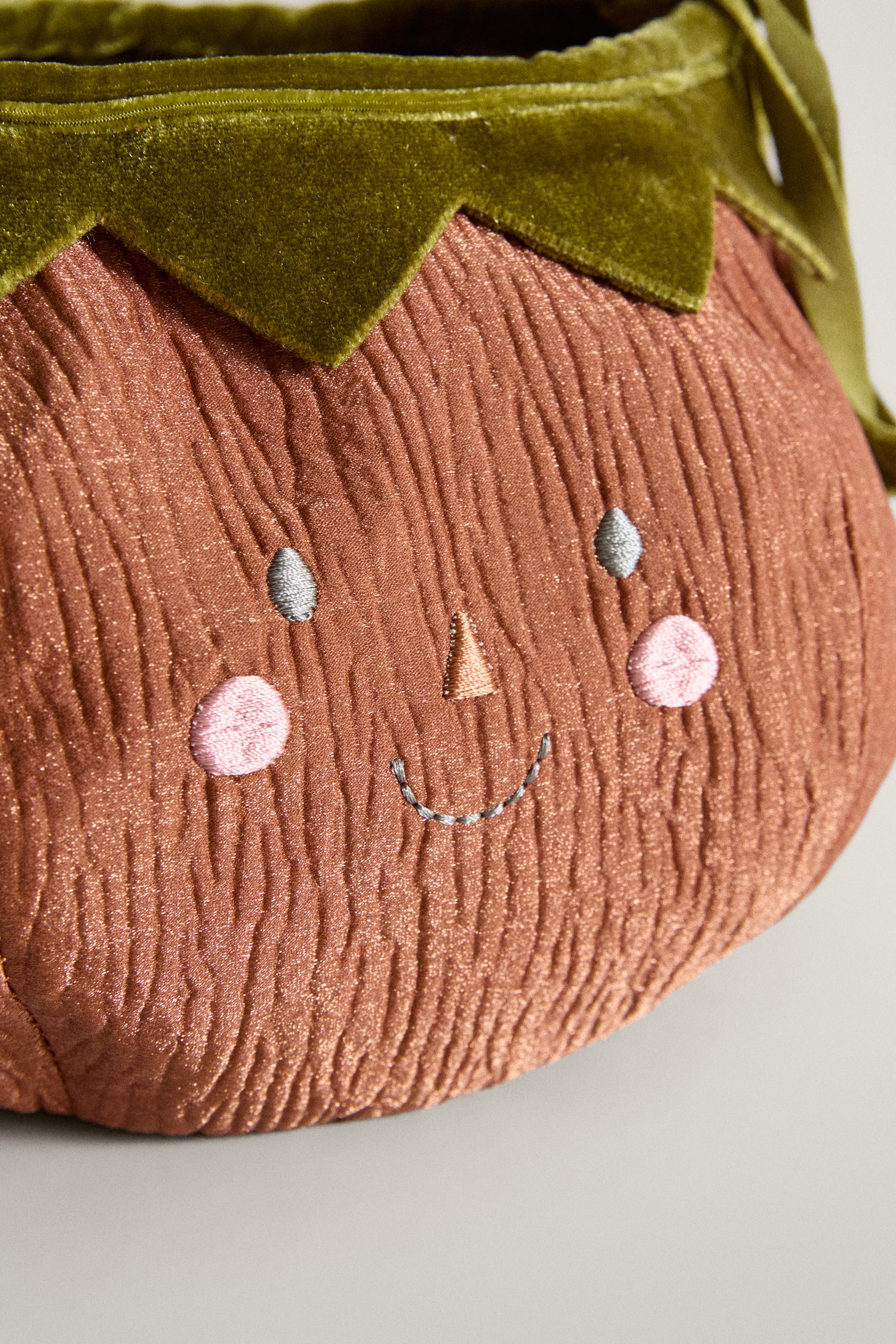 KIDS HALLOWEEN PUMPKIN BAG