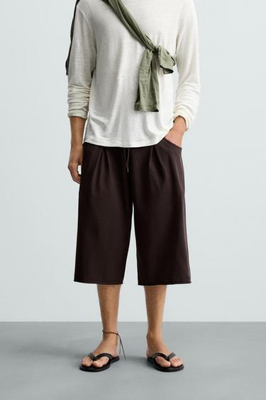 OVERSIZE PLEATED BERMUDA SHORTS - Brown by Zara
