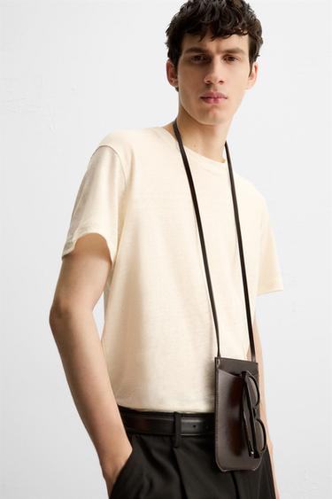 T-SHIRT 100 % LIN - Écru de Zara - Image 4