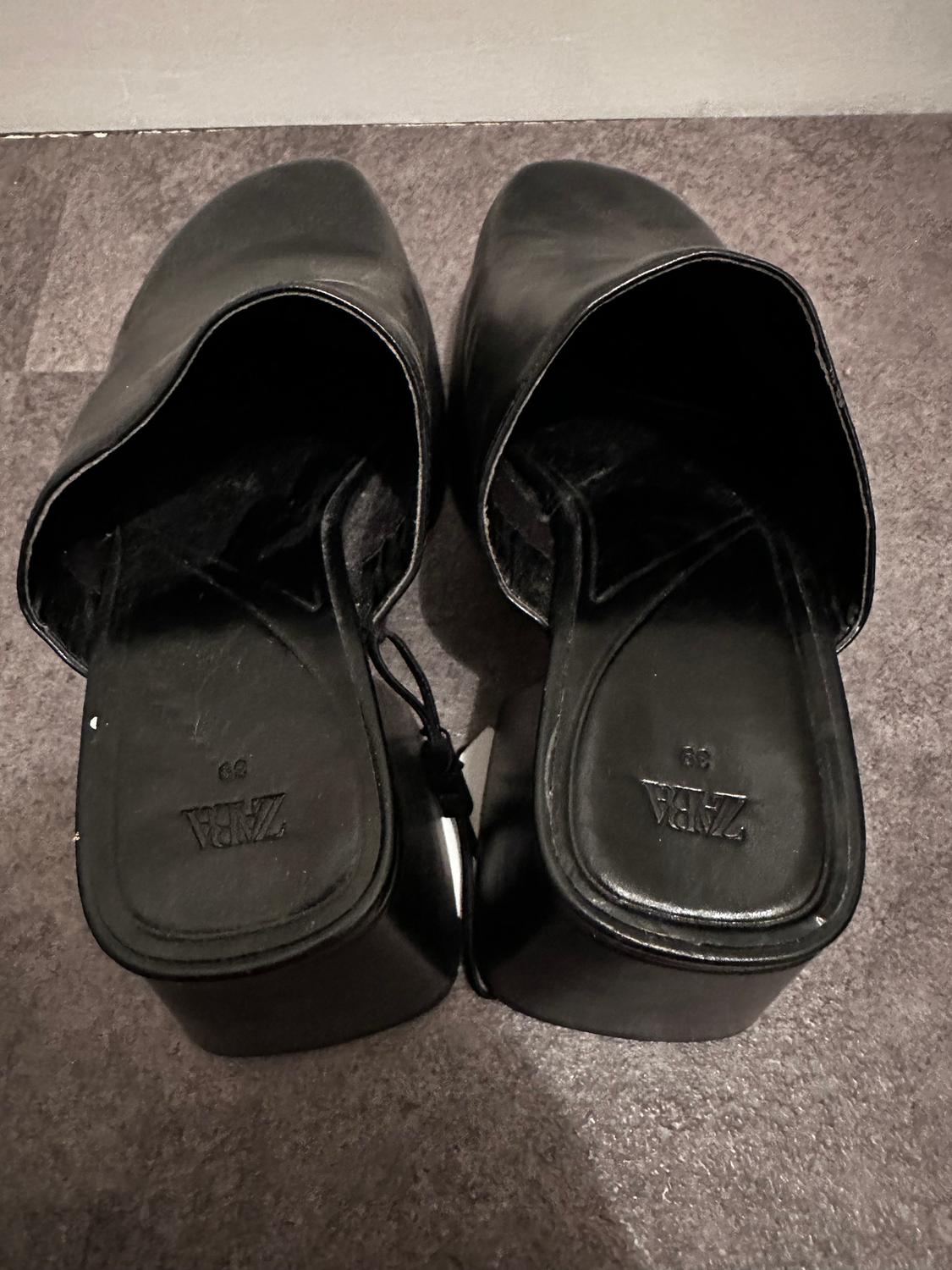 BLOCK HEEL PLATFORM CLOGS - Image 5