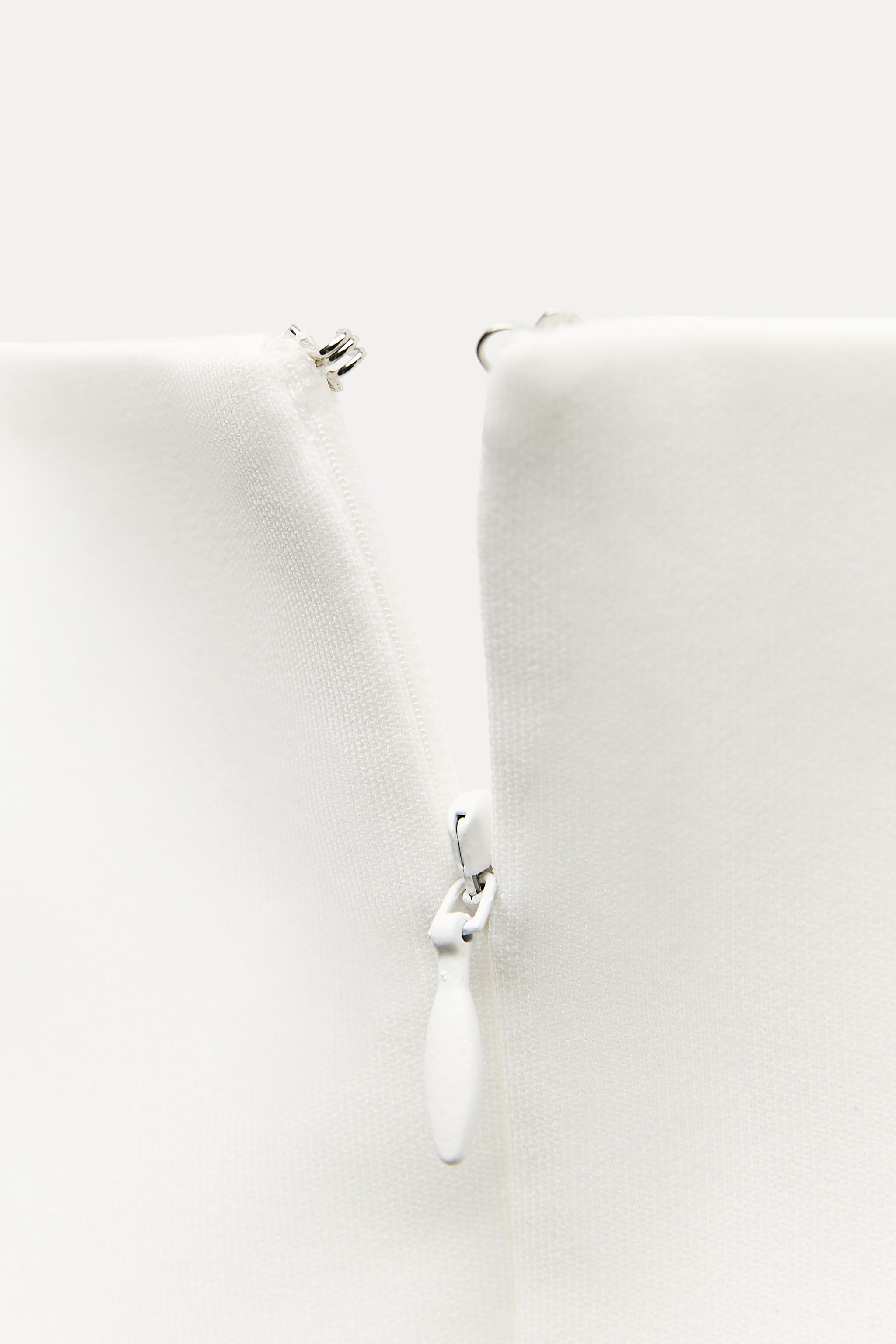 Ochiq eshakdagi kamming rasmlari