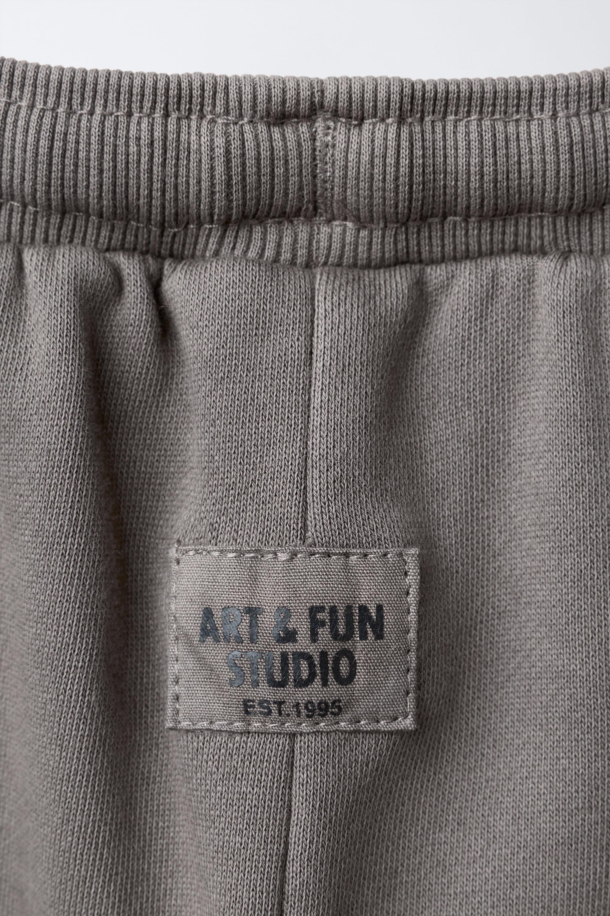 GARMENT DYED SEAM DETAIL JOGGING PANTS