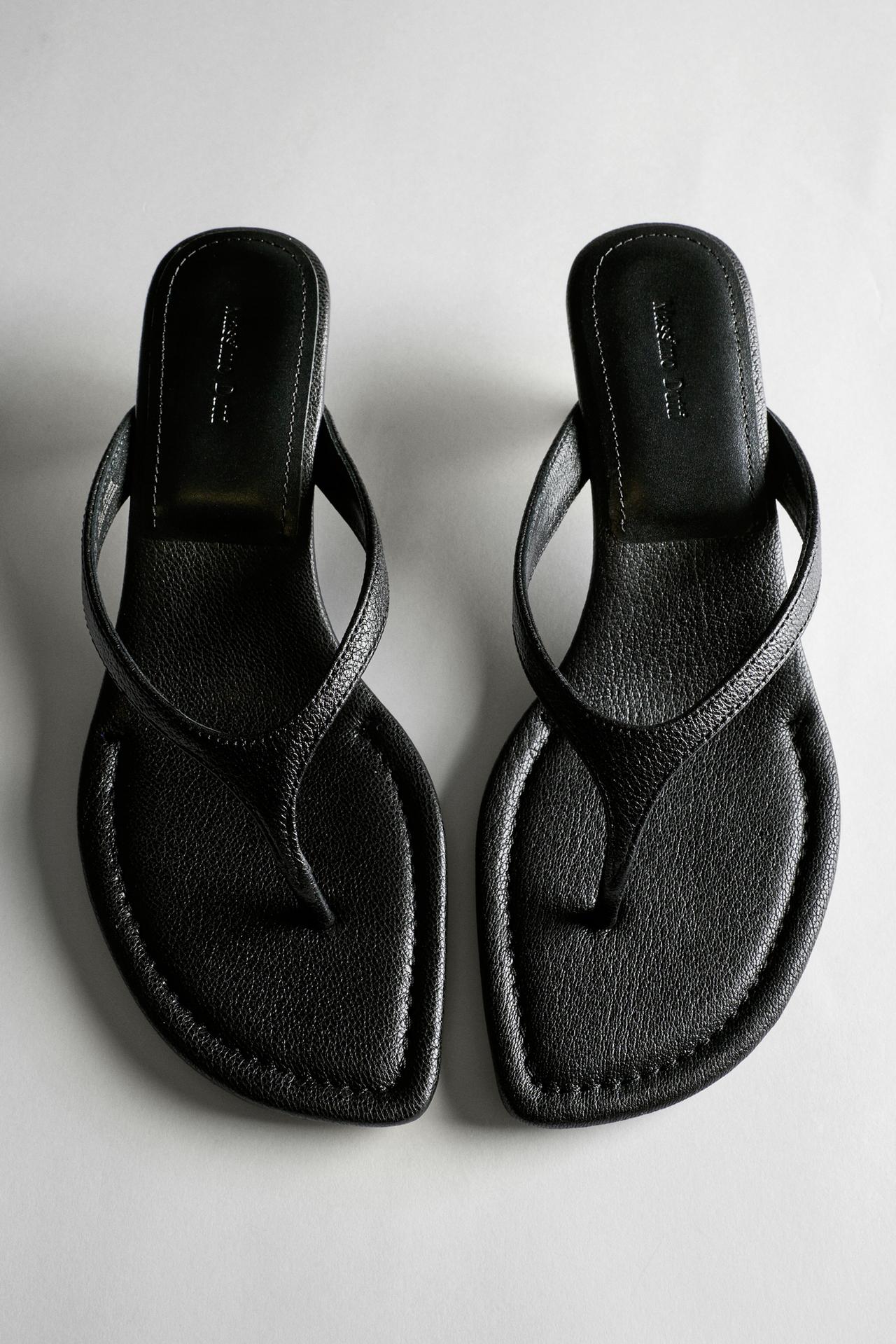 Leather heeled sandals — Black