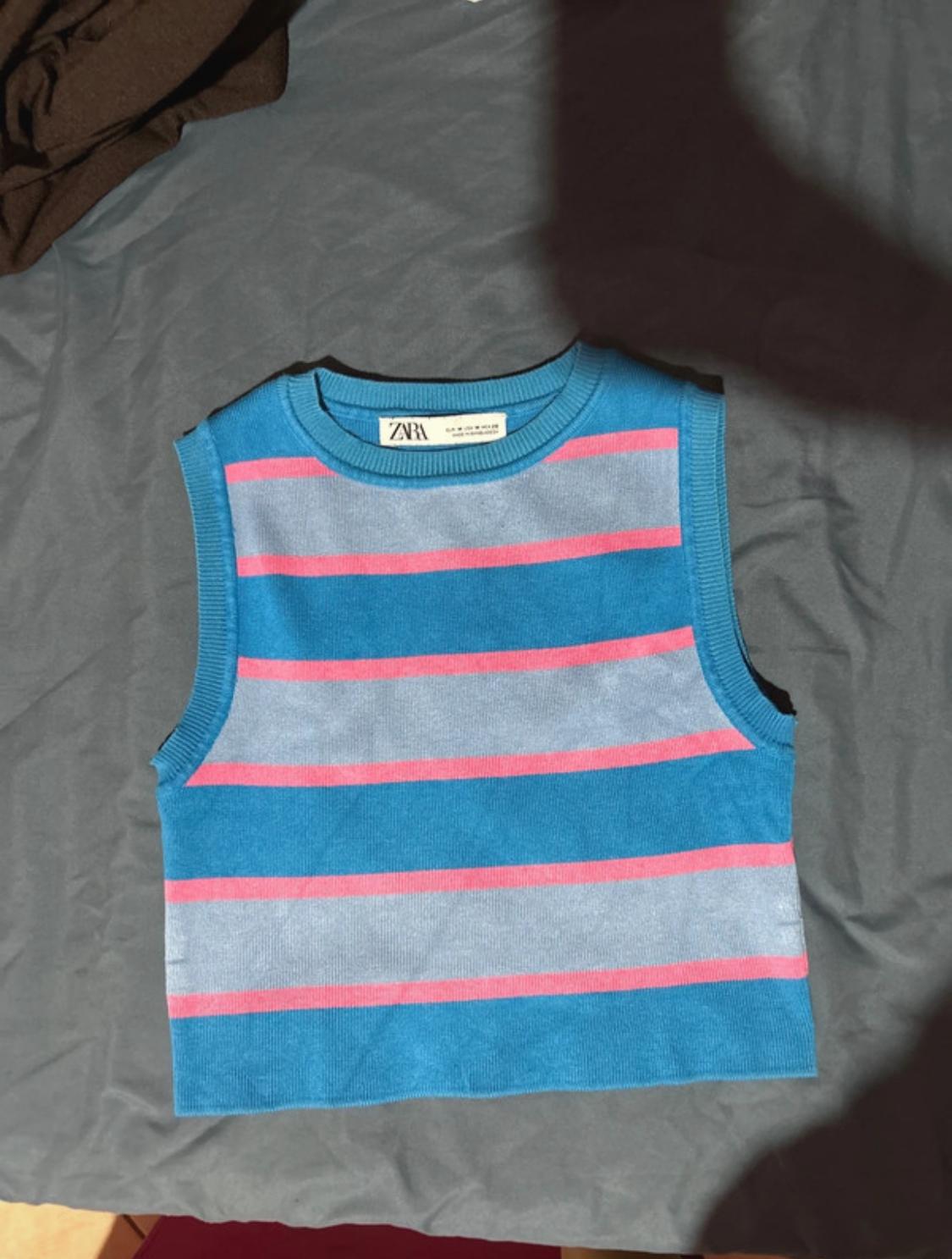 BASIC CROPPED KNIT TOP