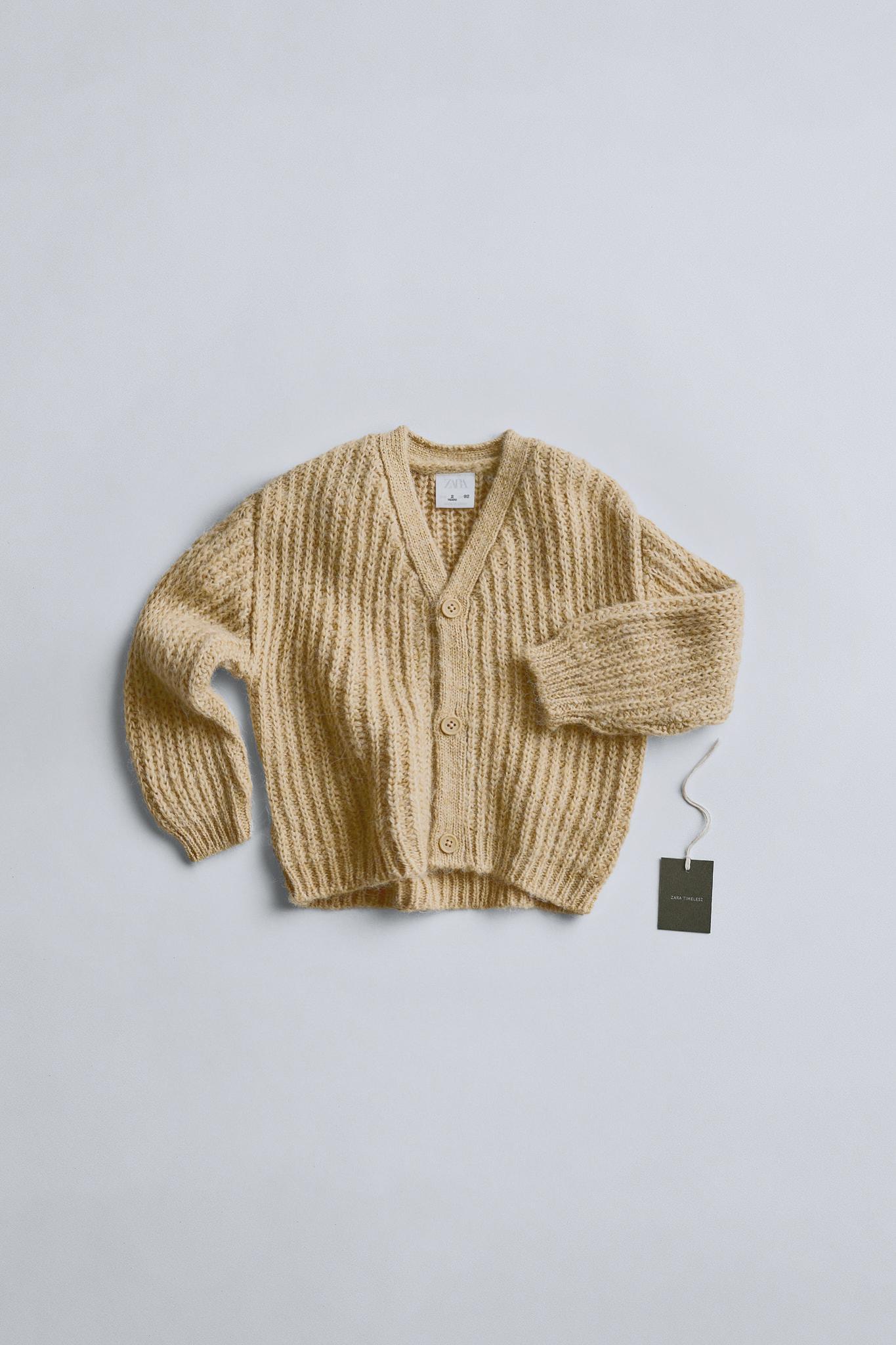 新品未使用　2024年　ZARA イエロー リブ編み セーター L 新品未使用 2024年 ZARA イエロー リブ編み セーター L - メルカリ