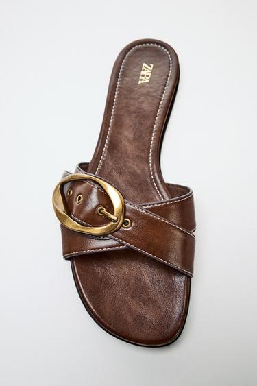 Zara FLAT BUCKLE SANDALS - Brown