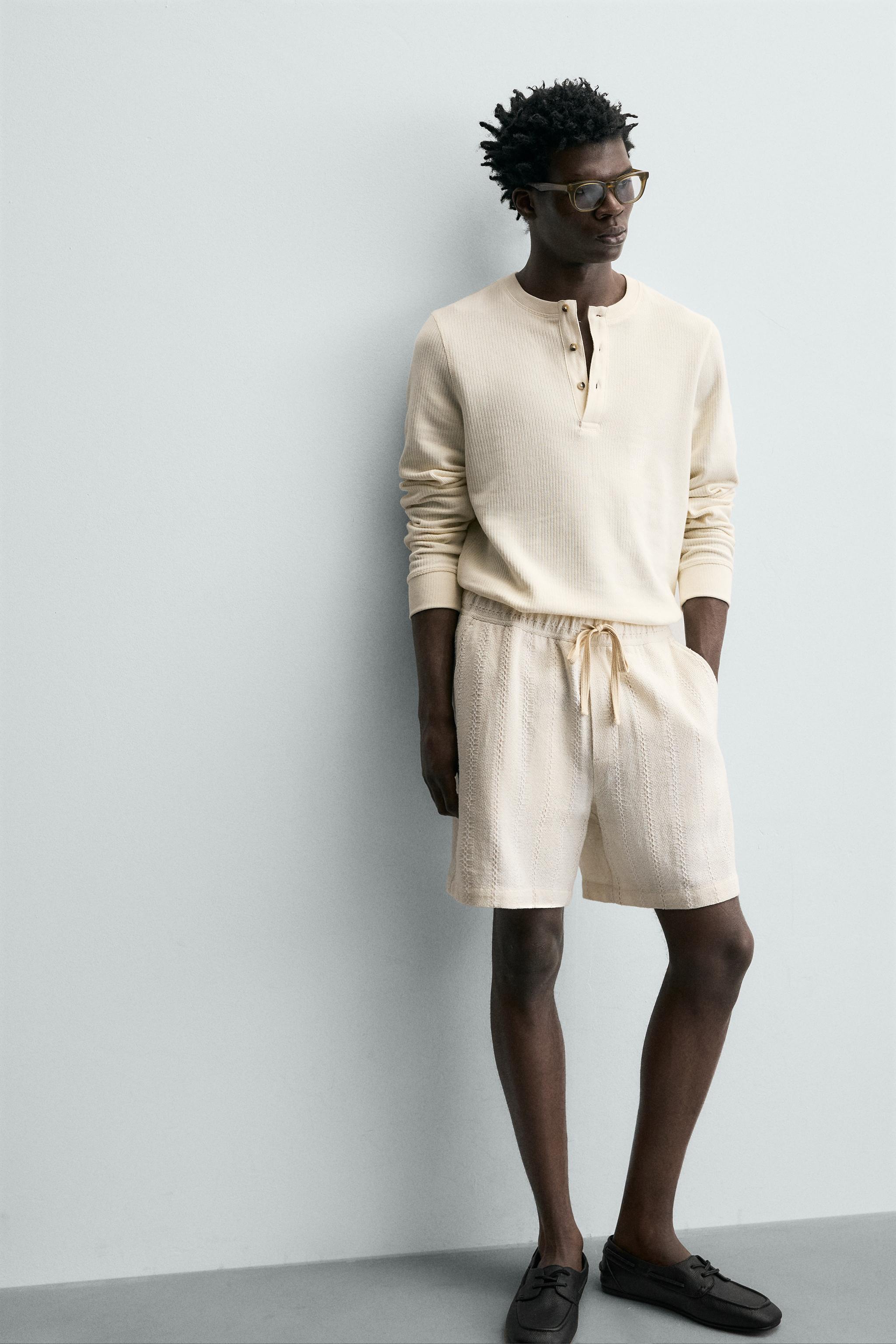 GEOMETRIC JACQUARD SHORTS