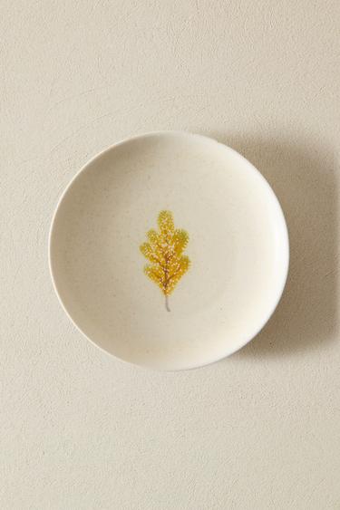 STONEWARE DESSERT PLATE WITH LEAF - Yellow by Zara