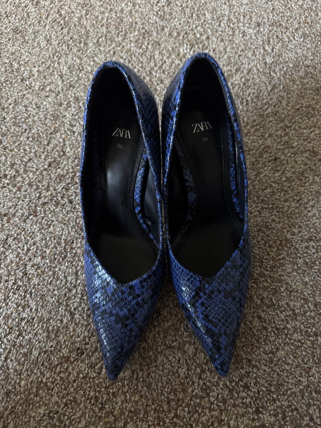 PRINTED HIGH HEELED SHOES - Image 4