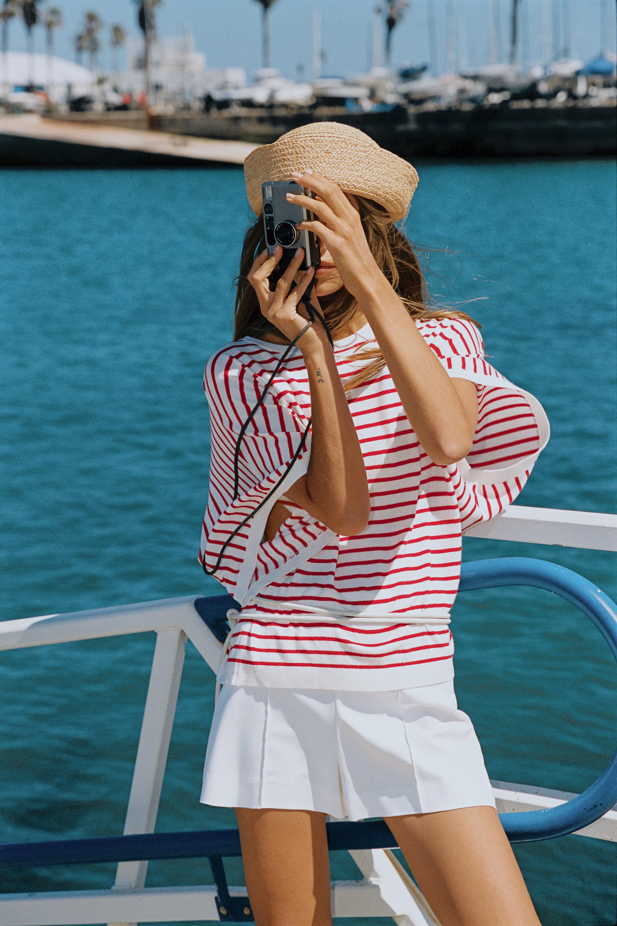 WIDE SLEEVE KNIT TOP — Red Stripe
