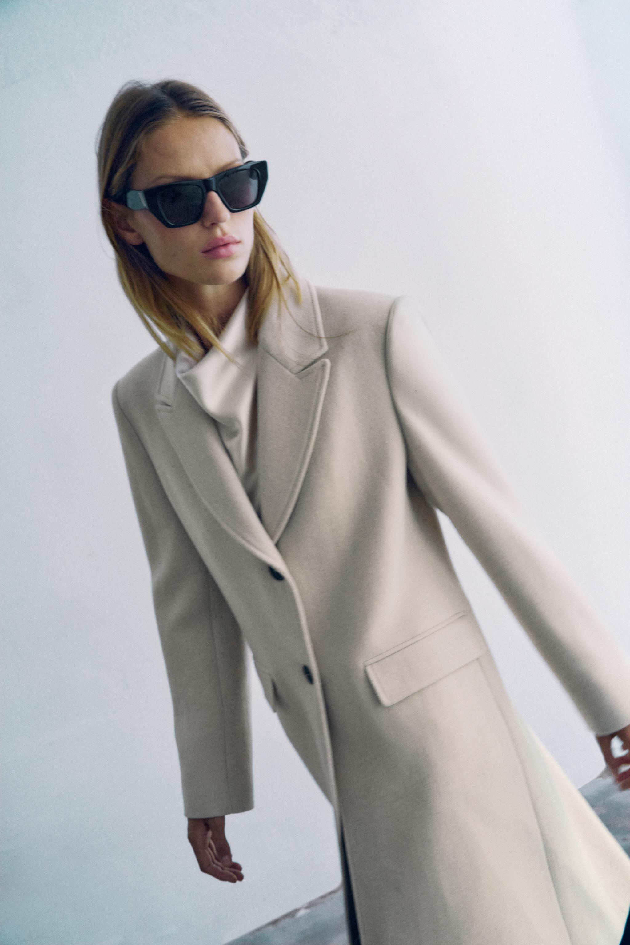 SHOULDER PAD COAT