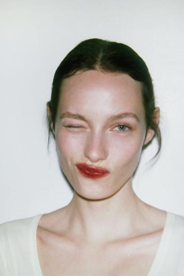 STAIN QUEEN LIP STAIN & BALM - RED THRONE by Zara