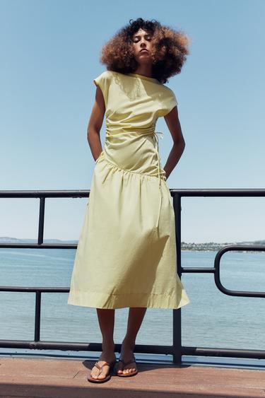 VESTIDO ASIMÉTRICO FRUNCES - Amarillo de Zara