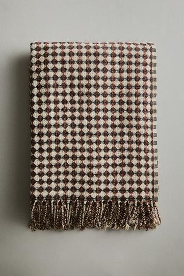 COUVERTURE CHENILLE LOSANGES - Marron de Zara - Image 4