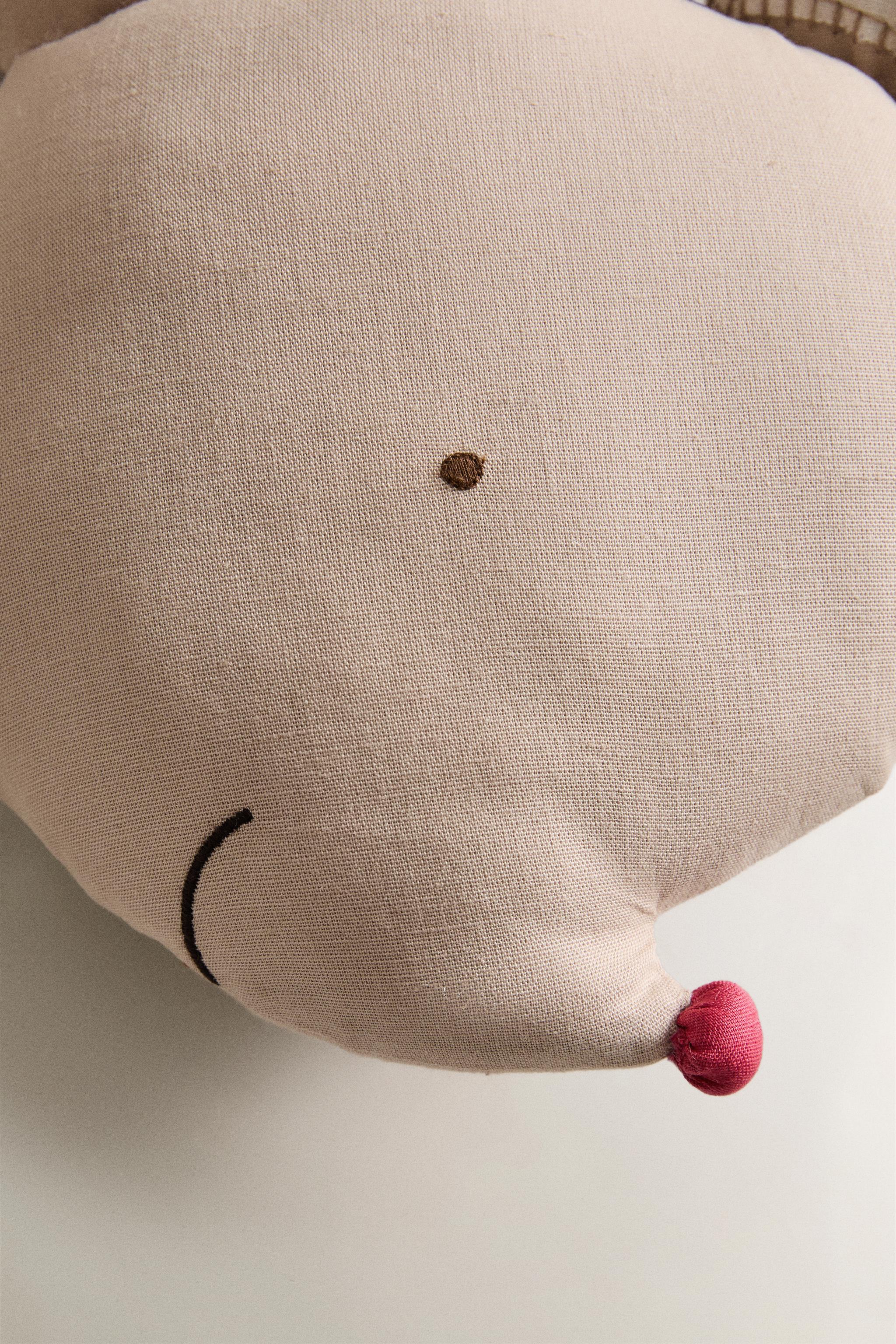 Kids Mouse Cushion — Light beige (alternate view)