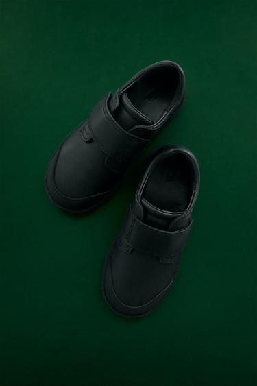 ZAPATO COLEGIAL PIEL - Negro de Zara