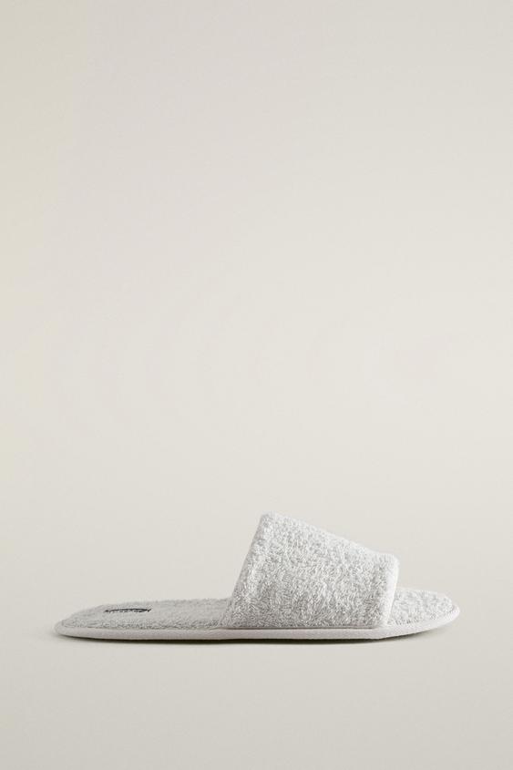 OPEN TOWEL BATH SLIPPERS - Grey by Zara - Image 0