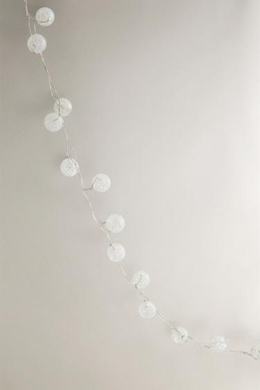 LIGHT-UP BALLS CHRISTMAS GARLAND - White by Zara - Image 2