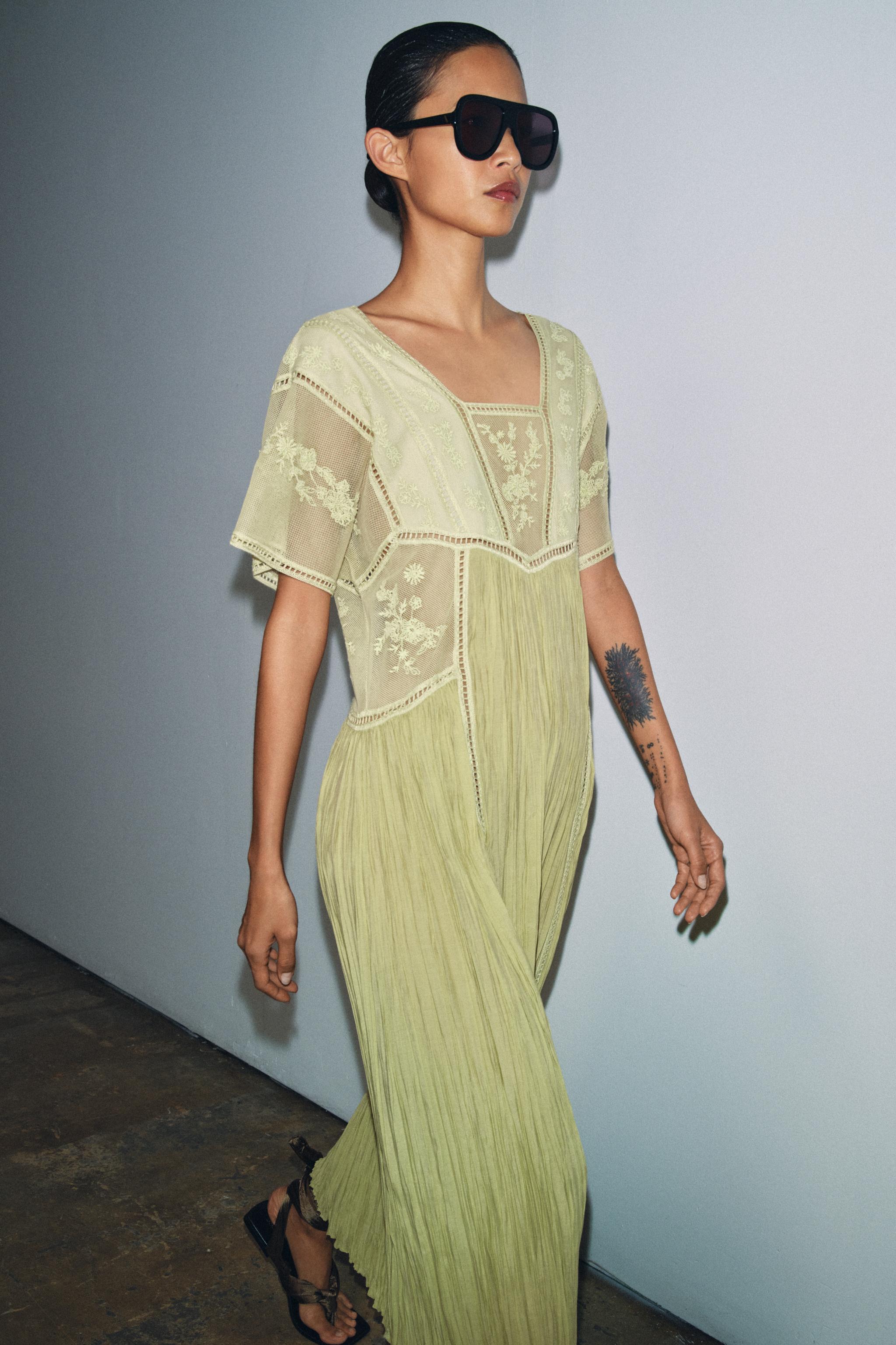 ROBE PLISSÉE BRODERIES ZW COLLECTION