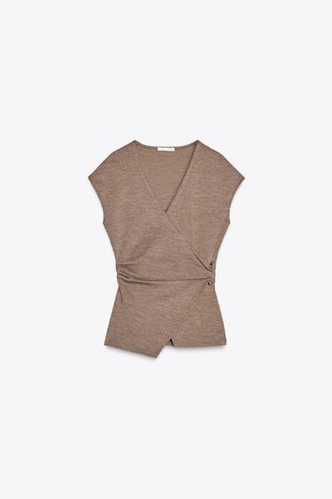 TOP BROCHE TEXTURA - Marrón claro de Zara