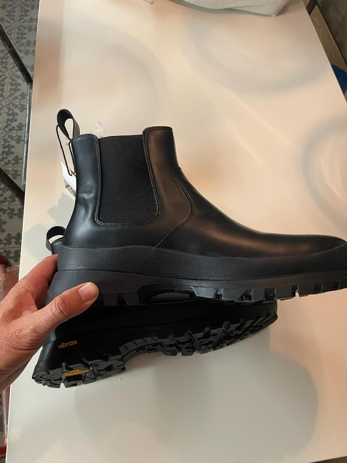 VIBRAM® LEATHER CHELSEA ANKLE BOOTS - Image 6