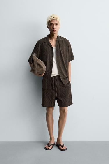 QUẦN SHORT JACQUARD HÌNH HỌC - Màu nâu từ Zara