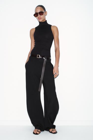 ТОП БЕЗ РУКАВІВ З ВИСОКИМ КОМІРОМ - Чорний Zara