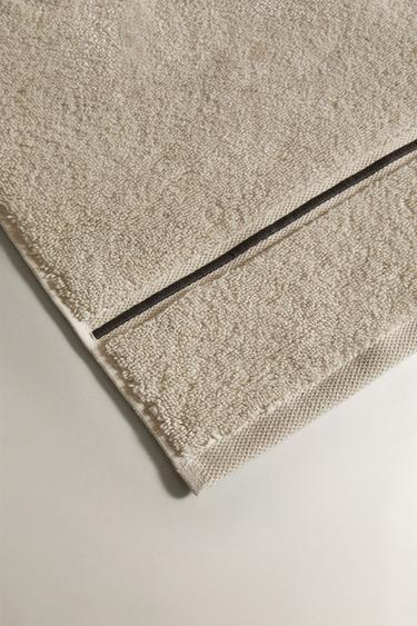 SERVIETTE DE BAIN FESTON BRODÉ - Pierre de Zara - Image 2