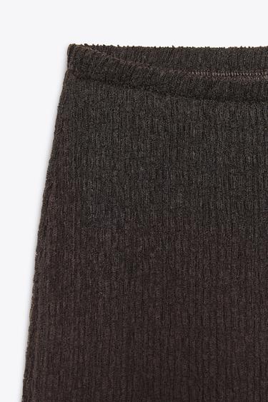 PANTALON LARGE TEXTURÉ - Marron foncé de Zara - Image 2